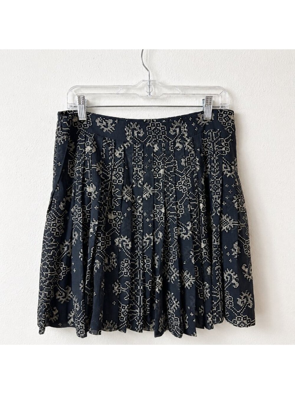 Gap Pleated Mini Skirt Black Charcoal Print A-Line Preppy Chic Size 6 Lined - Picture 4 of 14